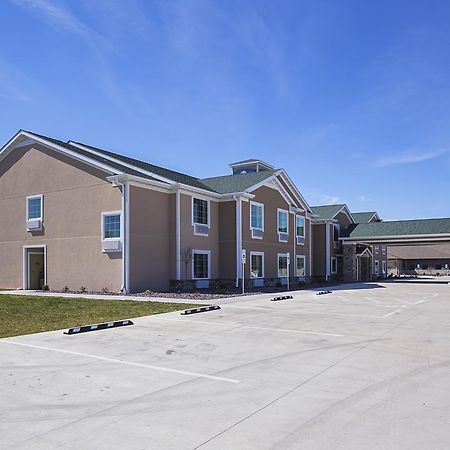 Cobblestone Inn & Suites - Altamont Exterior photo